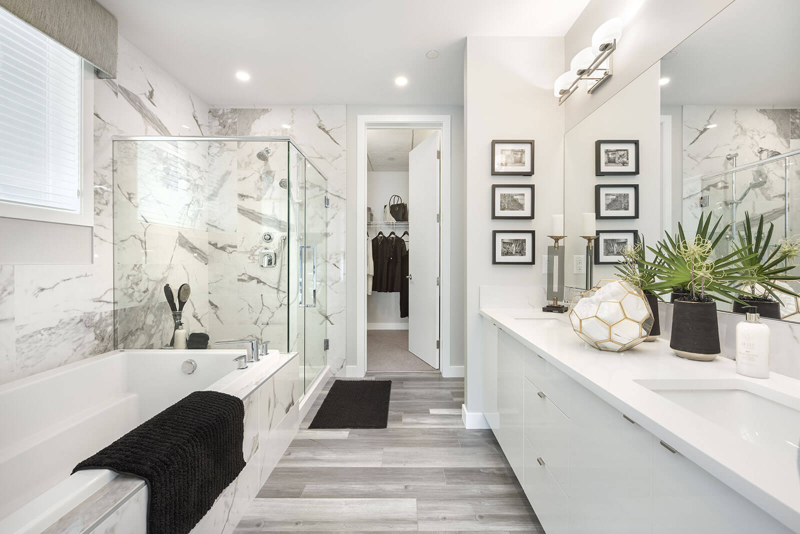 Reflection Ensuite 2