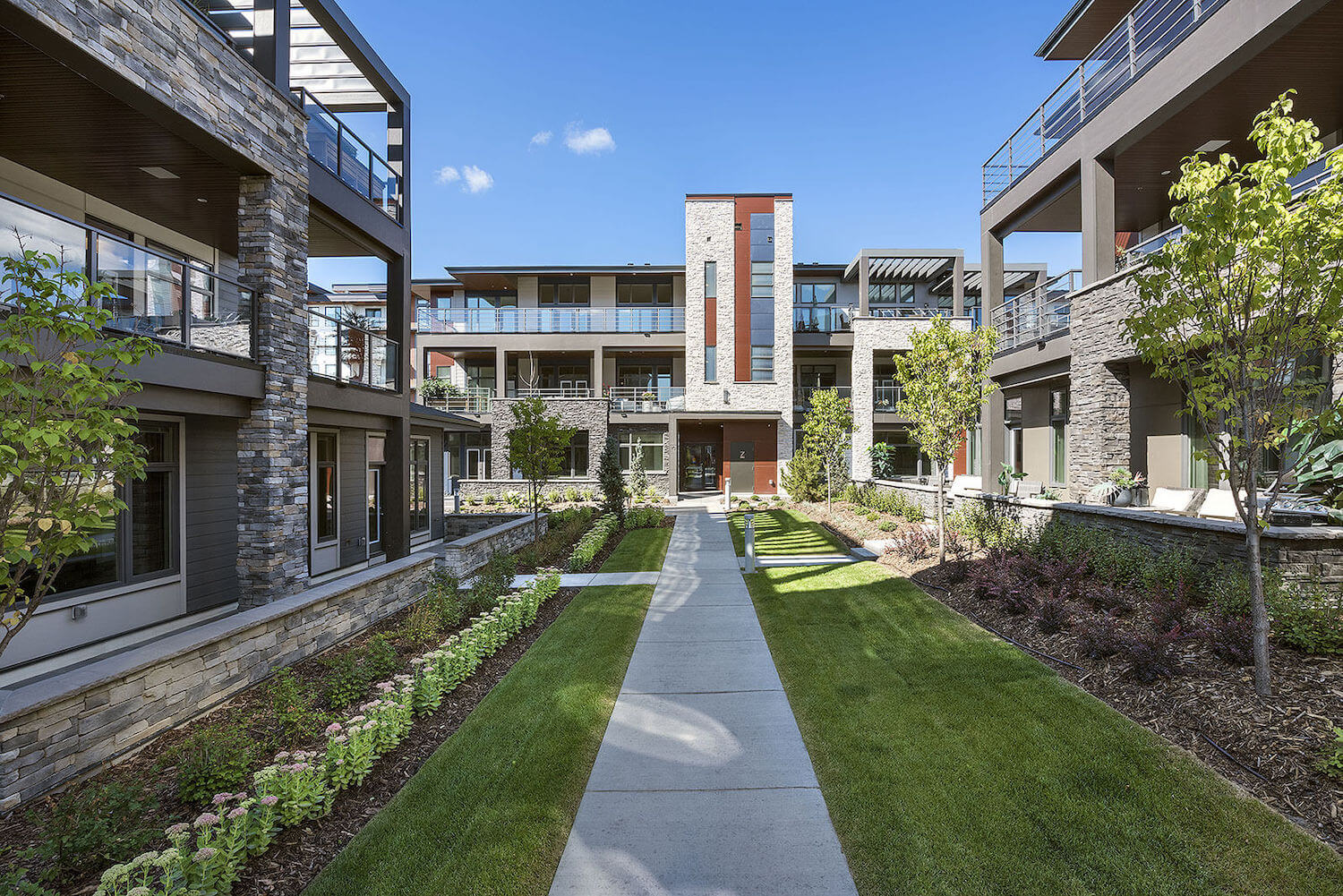 Reflection Green Space- Garden Suites