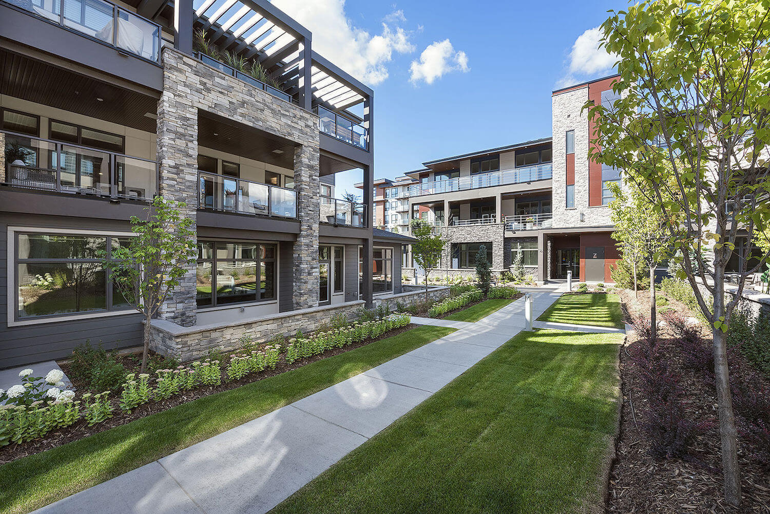 Reflection Green Space- Garden Suites