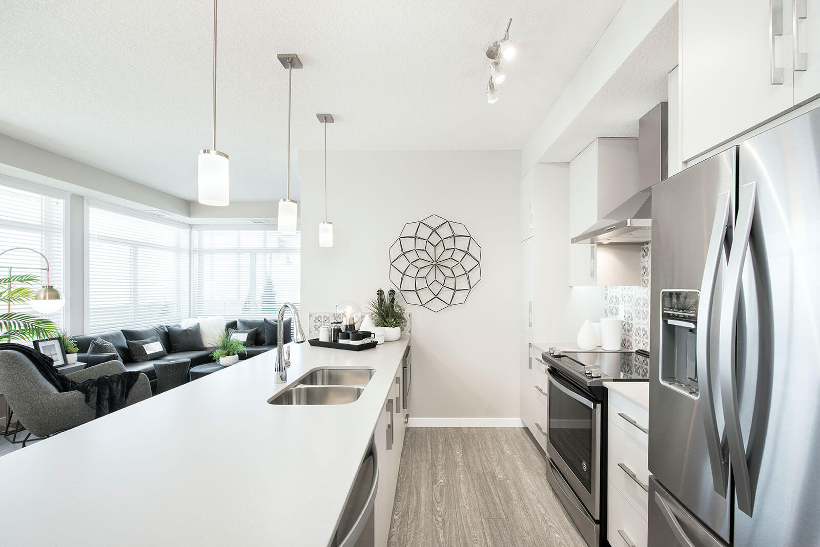 Lyric Leases Kitchen 2