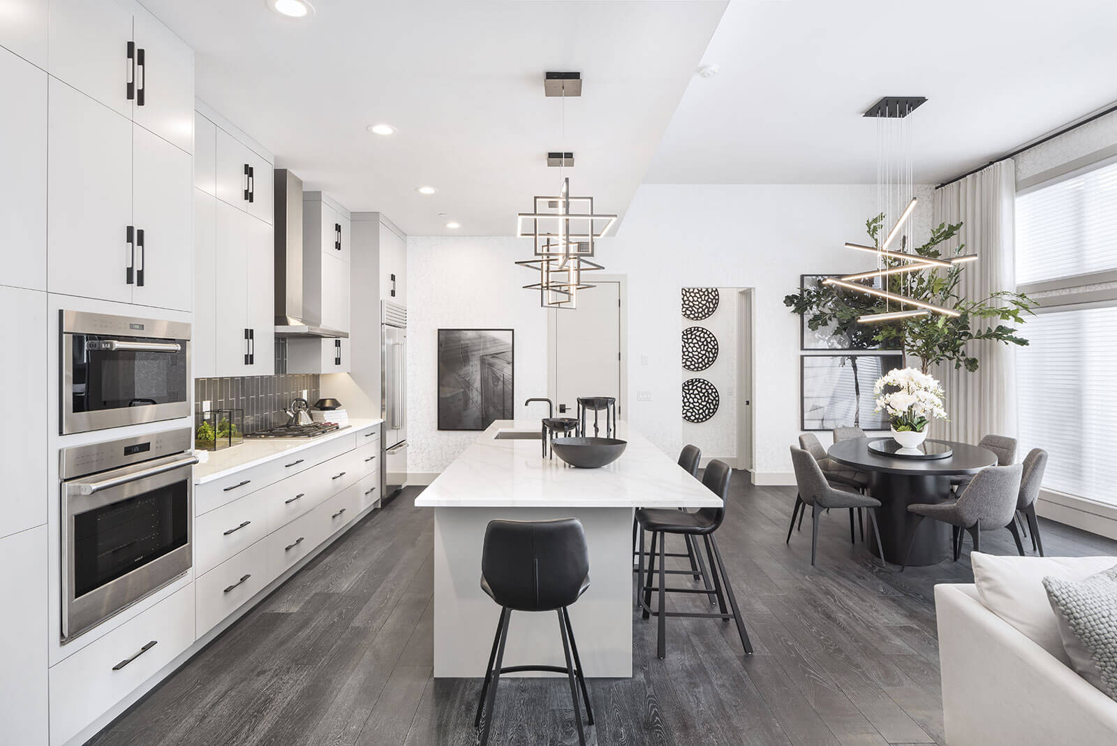 Reflection Kitchen & Dining Room