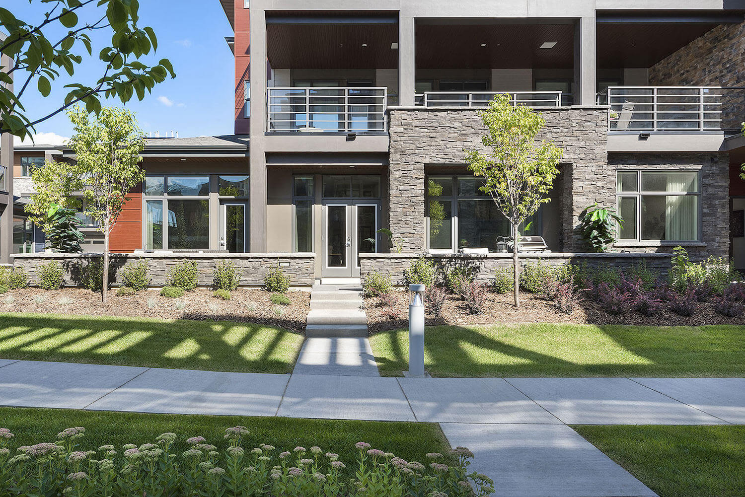 Reflection Green Space- Garden Suites